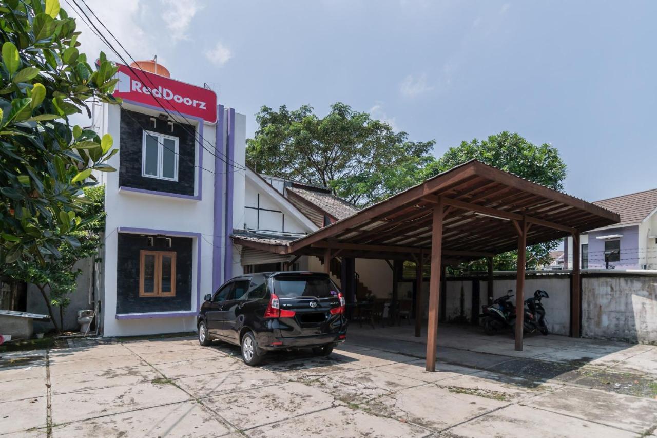 ホテル Reddoorz Near Terminal Bubulak ボゴール エクステリア 写真