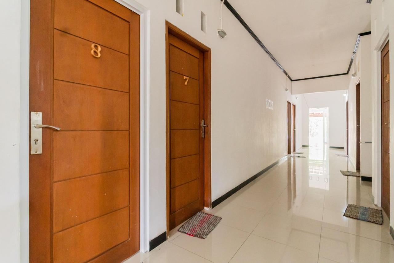 ホテル Reddoorz Near Terminal Bubulak ボゴール エクステリア 写真